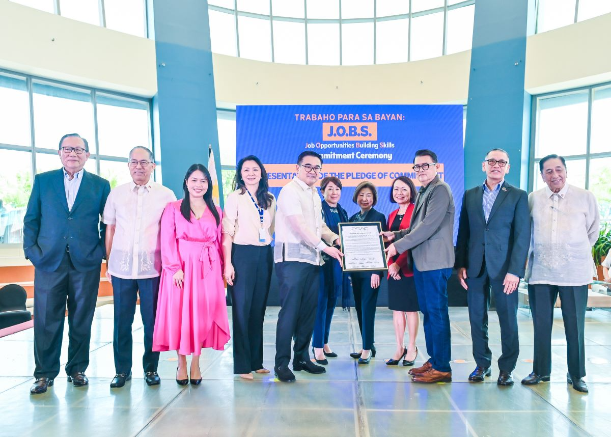 SM leads job creation with ‘Trabaho para sa Bayan: Job Opportunities Building Skills (J.O.B.S.)’
